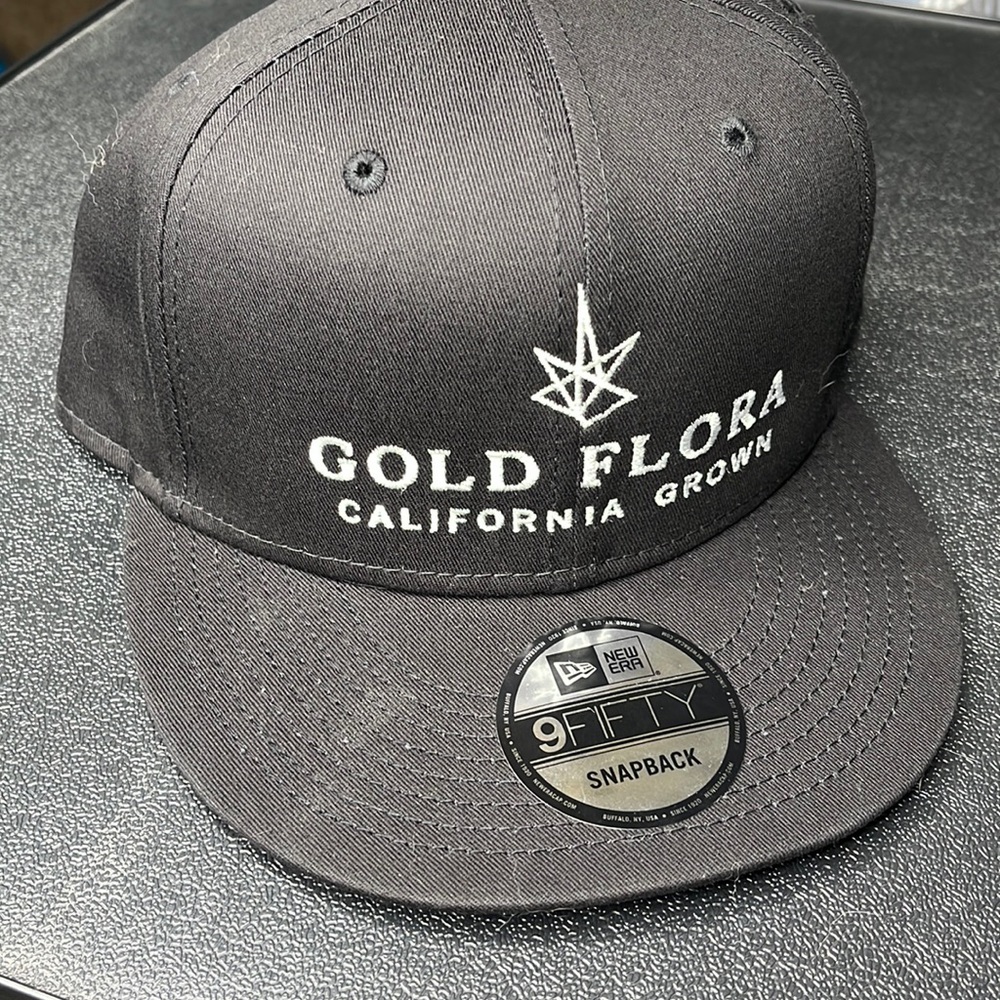 🔥NWOT New Era California Gold Flora Hat🍁